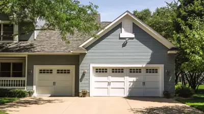 O RD Courtyard 161A White Stockton Photo